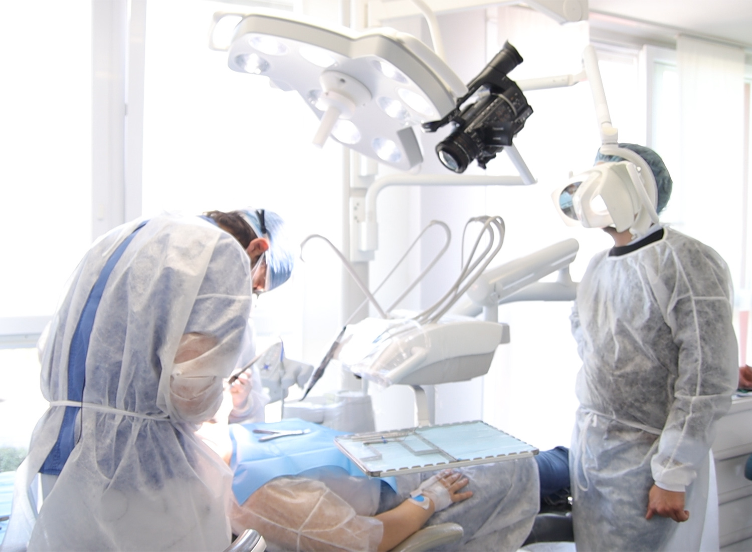 Corso di chirurgia implantare su paziente