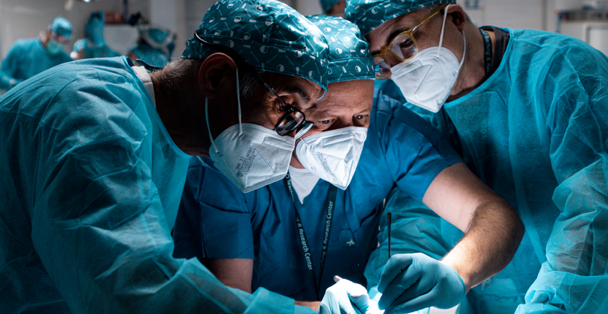 Corso di chirurgia pratica su paziente: dai full arch  tradizionali agli impianti extramascellari